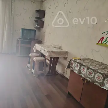 Kirayə verilir 1 otaqlı köhnə tikili 28 m²