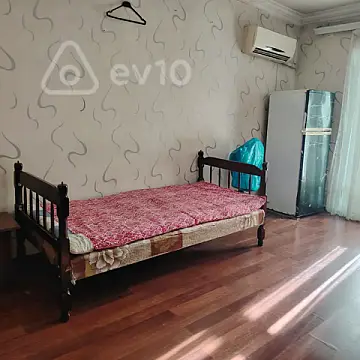 Kirayə verilir 1 otaqlı köhnə tikili 28 m²