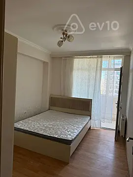 Kirayə verilir 2 otaqlı köhnə tikili 40 m²