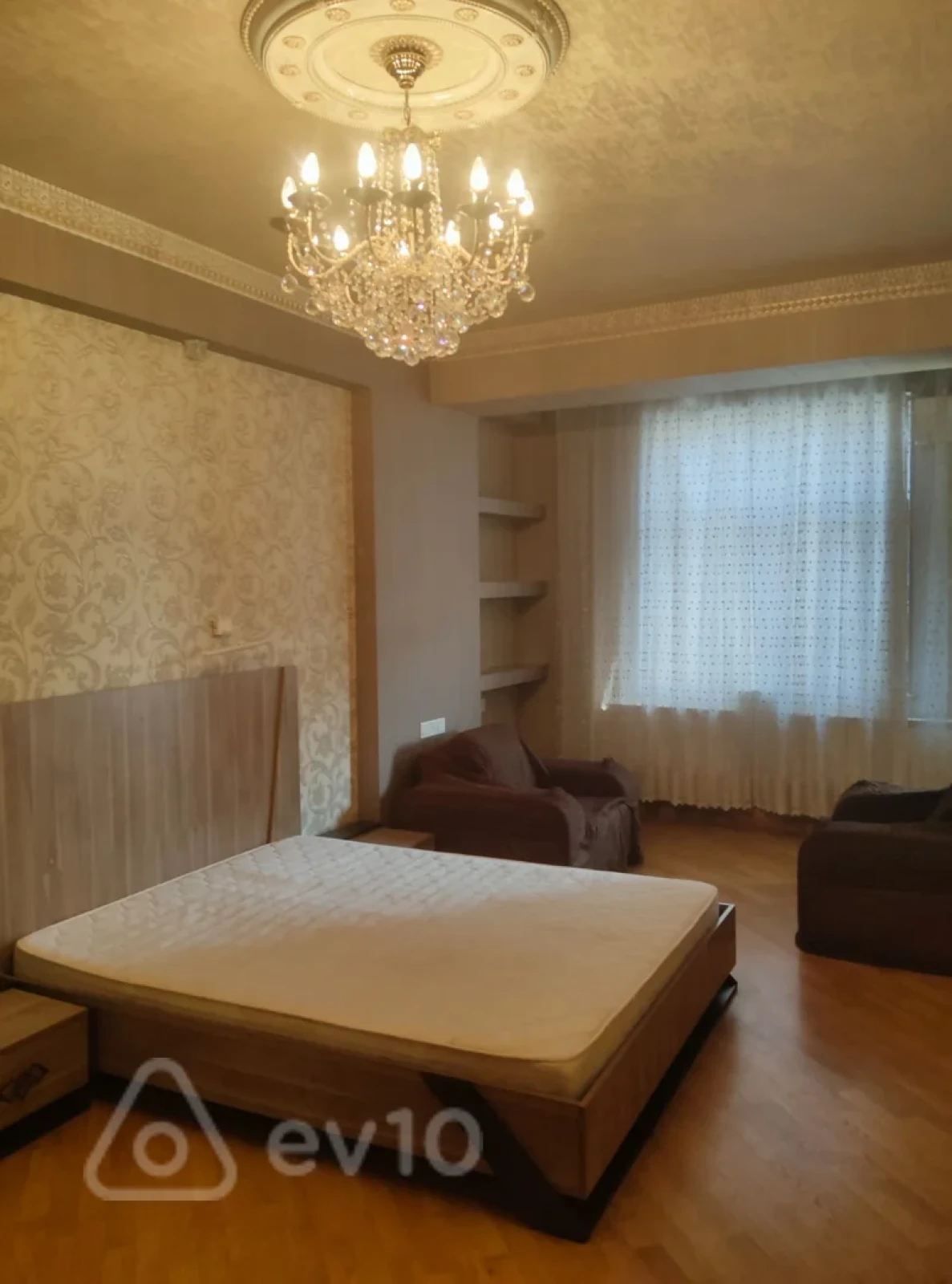 Kirayə verilir 2 otaqlı yeni tikili 90 m²