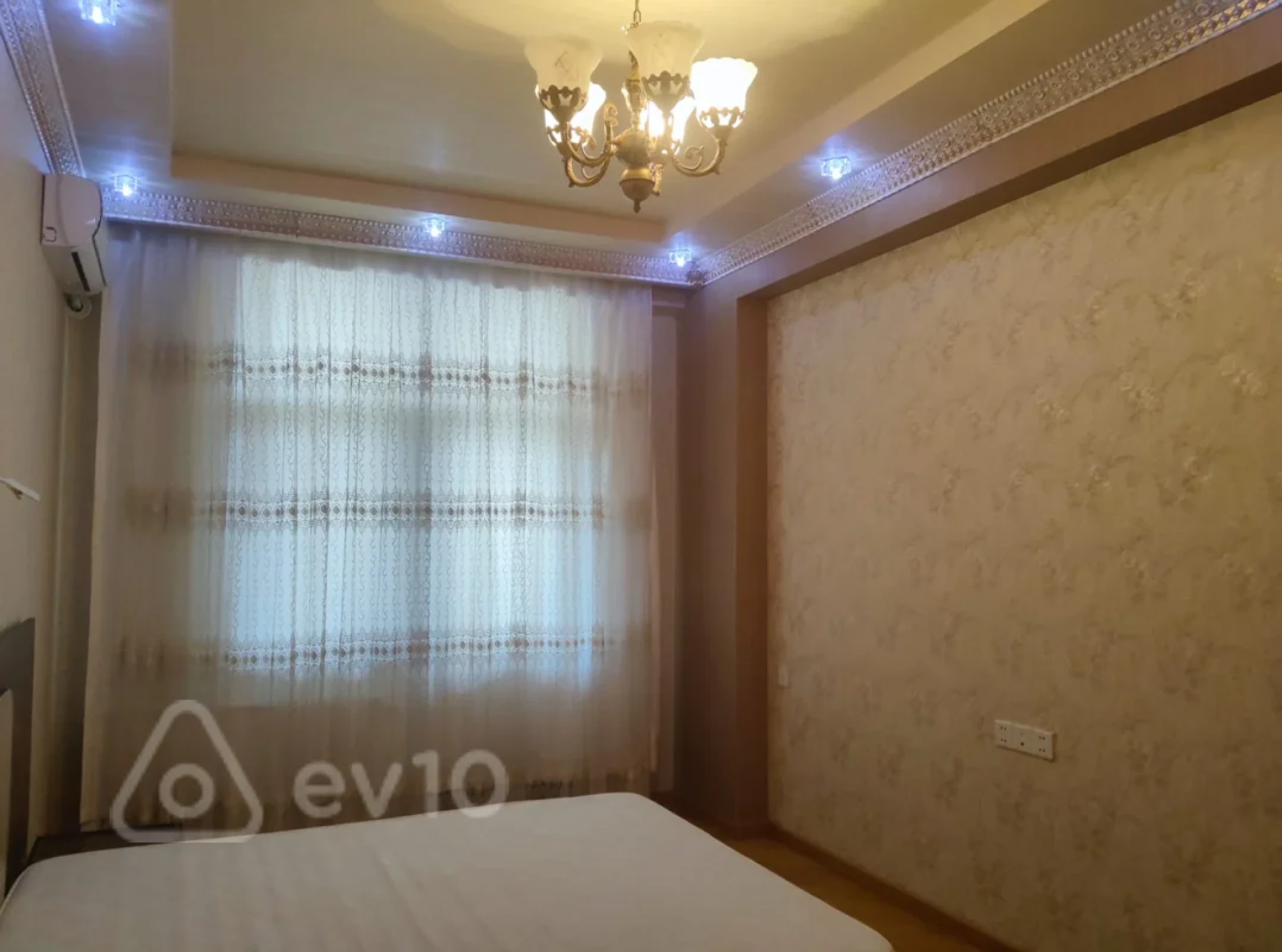 Kirayə verilir 2 otaqlı yeni tikili 90 m²