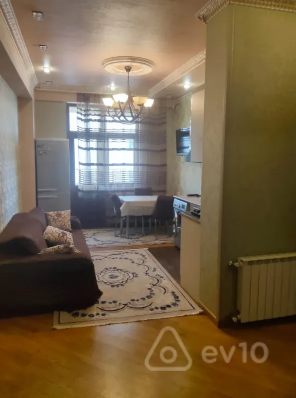 Kirayə verilir 2 otaqlı yeni tikili 90 m²