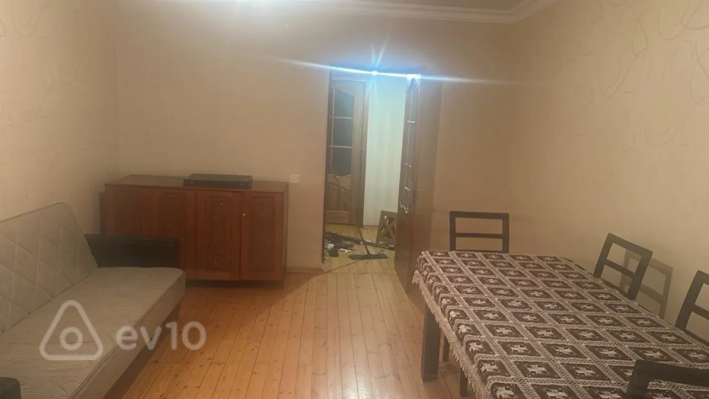 Kirayə verilir 3 otaqlı yeni tikili 65 m²