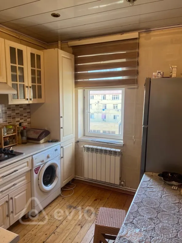 Kirayə verilir 3 otaqlı yeni tikili 65 m²
