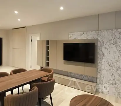 Kirayə verilir 2 otaqlı yeni tikili 75 m²