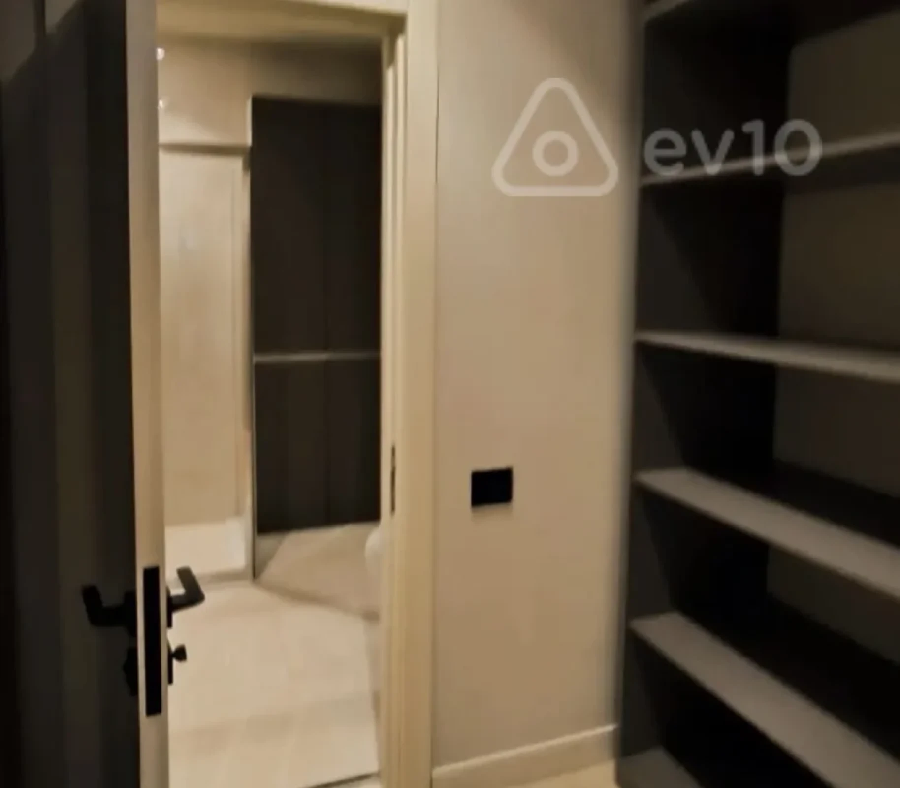 Kirayə verilir 2 otaqlı yeni tikili 75 m²