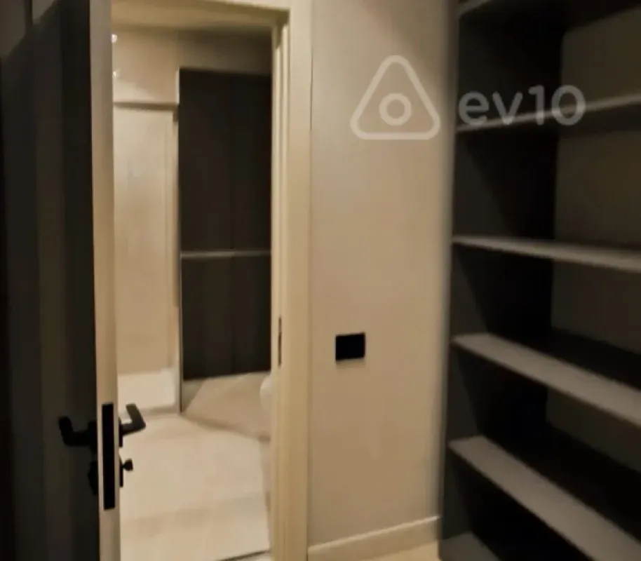 Kirayə verilir 2 otaqlı yeni tikili 75 m²