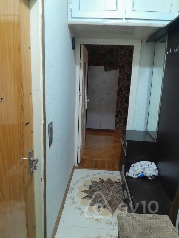 Kirayə verilir 3 otaqlı köhnə tikili 65 m²