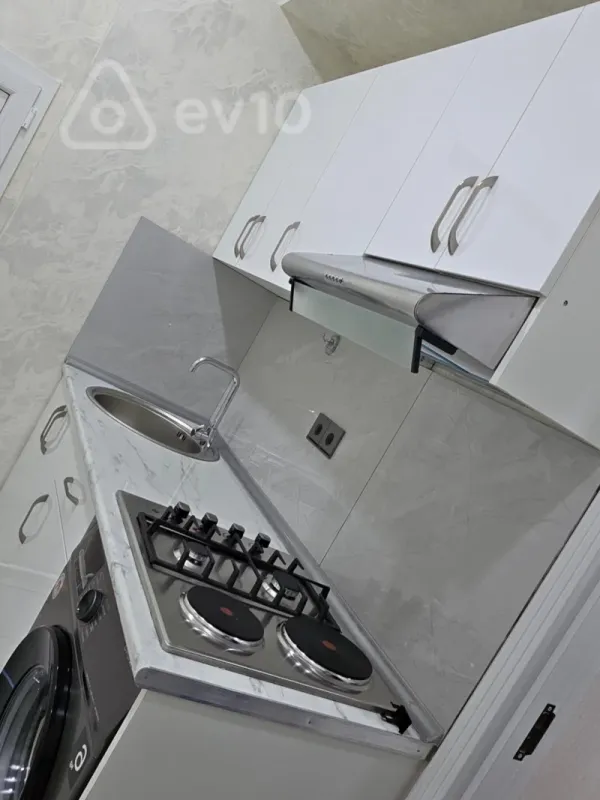 Kirayə verilir 2 otaqlı yeni tikili 55 m²