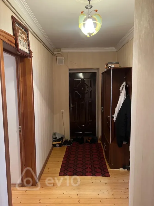 Kirayə verilir 3 otaqlı yeni tikili 65 m²