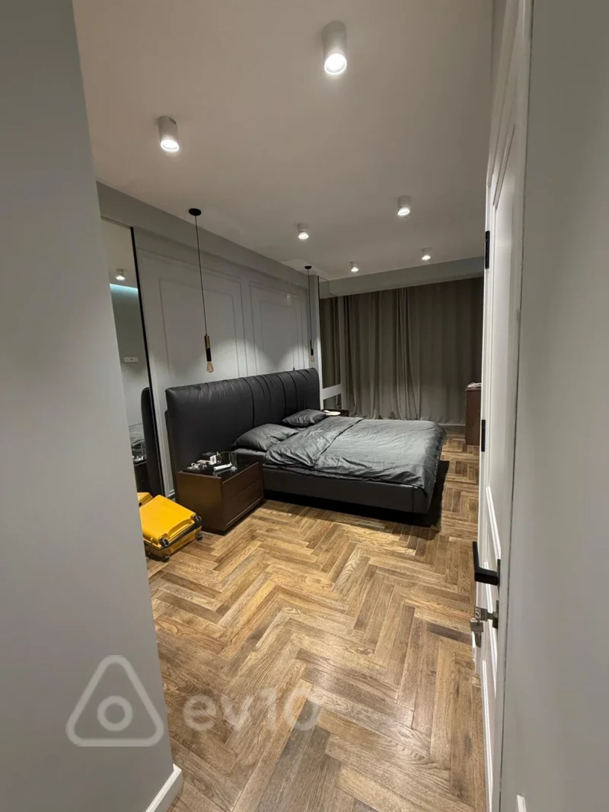 Satılır 3 otaqlı yeni tikili 120 m²