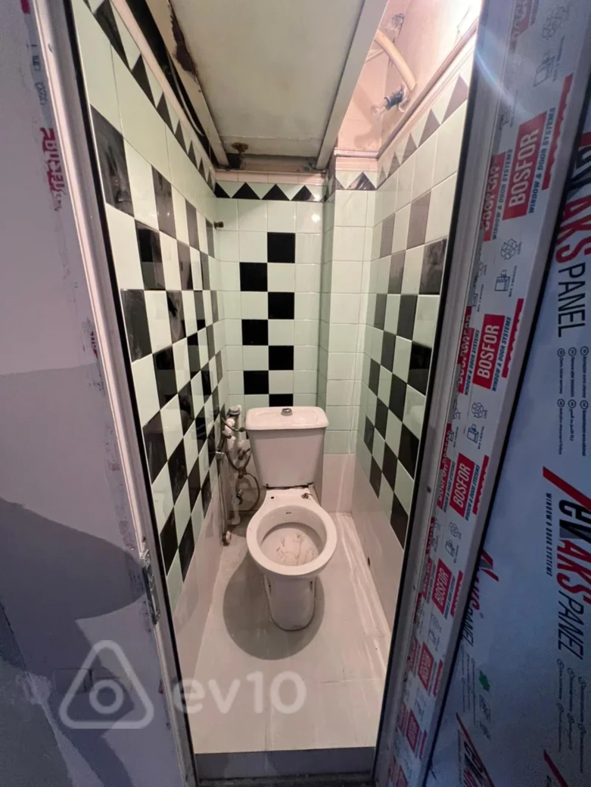 Satılır 3 otaqlı köhnə tikili 68 m²