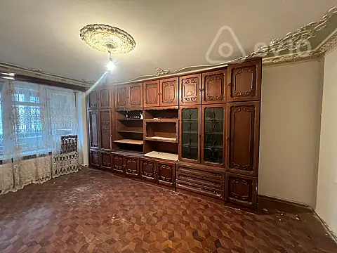 Satılır 3 otaqlı köhnə tikili 68 m²