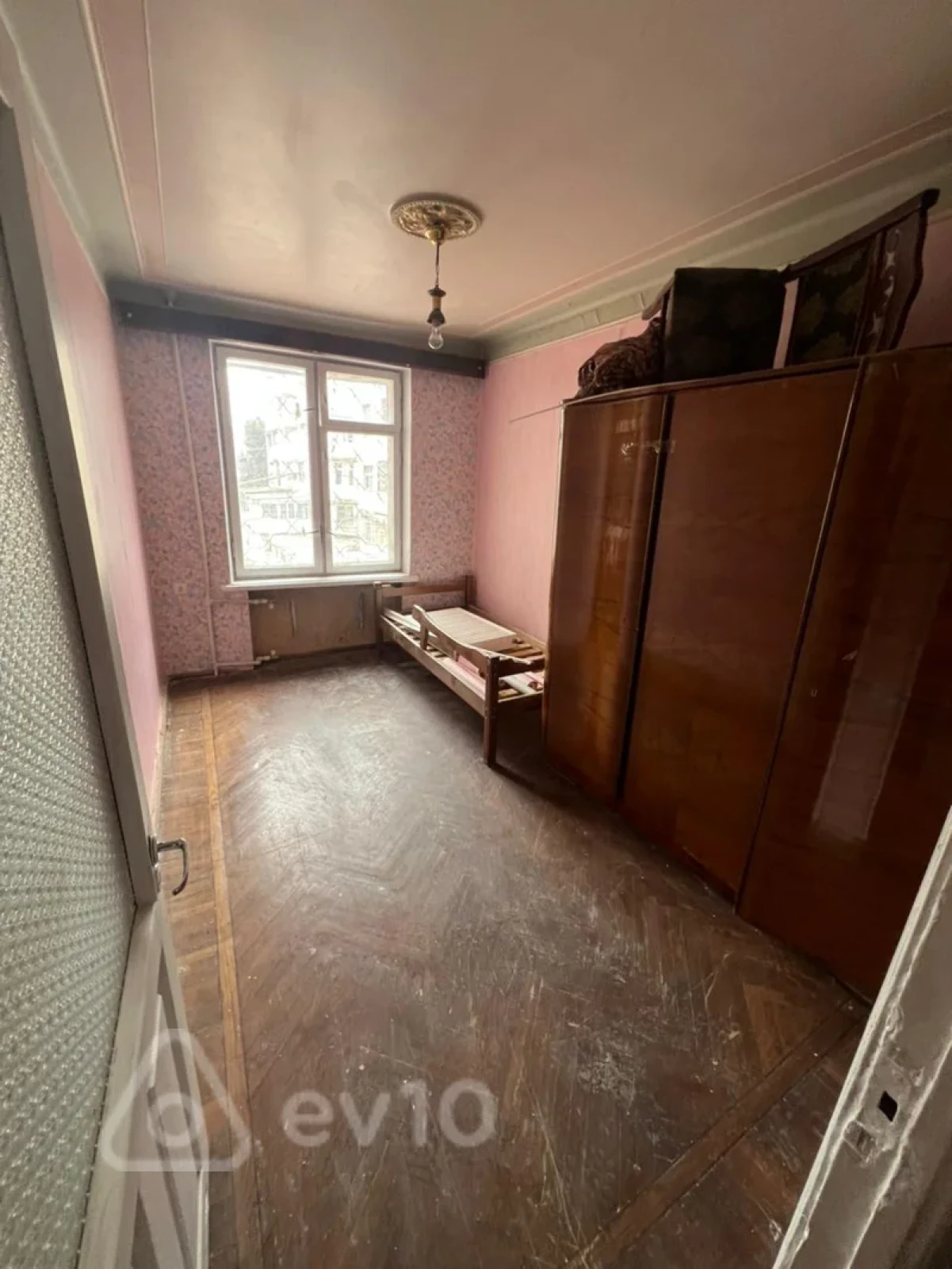 Satılır 3 otaqlı köhnə tikili 68 m²