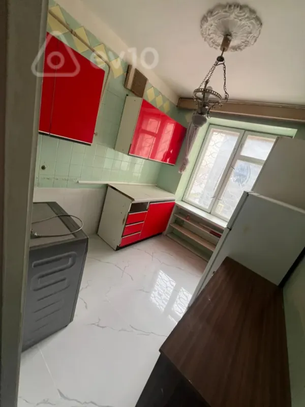 Satılır 3 otaqlı köhnə tikili 68 m²