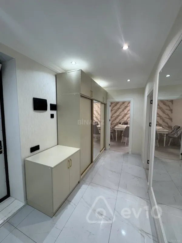 Kirayə verilir 2 otaqlı yeni tikili 70 m²