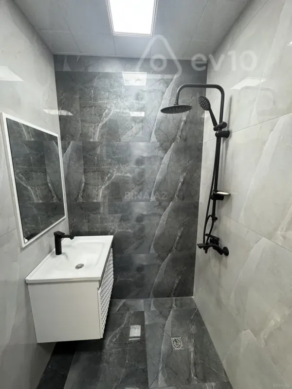 Kirayə verilir 2 otaqlı yeni tikili 70 m²