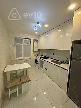 Kirayə verilir 2 otaqlı yeni tikili 70 m²