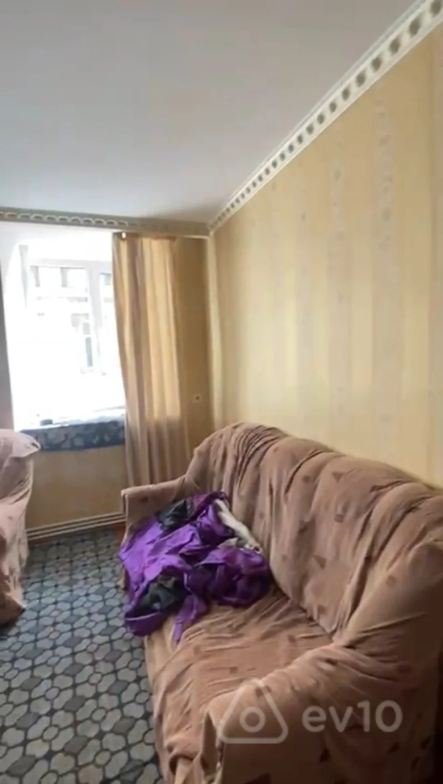 Kirayə verilir 2 otaqlı köhnə tikili 50 m²