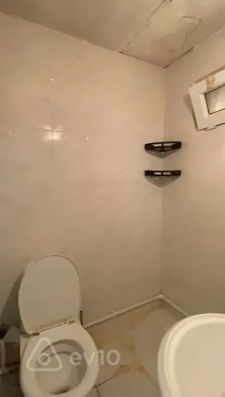 Kirayə verilir 2 otaqlı köhnə tikili 50 m²