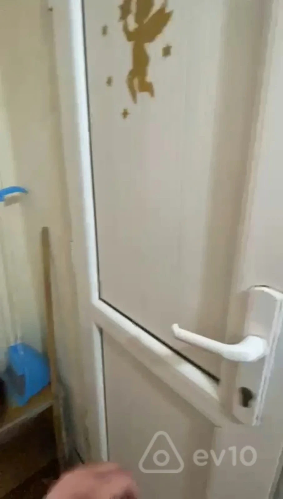 Kirayə verilir 2 otaqlı köhnə tikili 50 m²