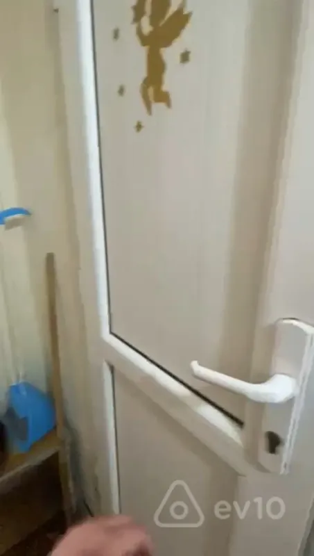 Kirayə verilir 2 otaqlı köhnə tikili 50 m²