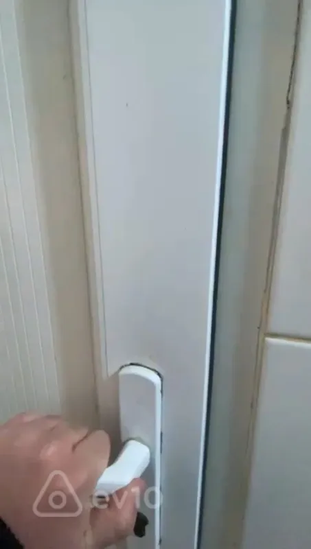 Kirayə verilir 2 otaqlı köhnə tikili 50 m²