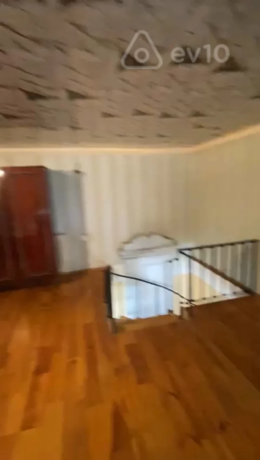 Kirayə verilir 2 otaqlı köhnə tikili 50 m²