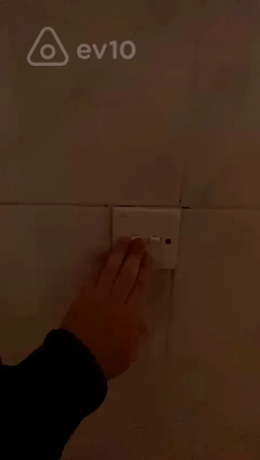 Kirayə verilir 2 otaqlı köhnə tikili 50 m²