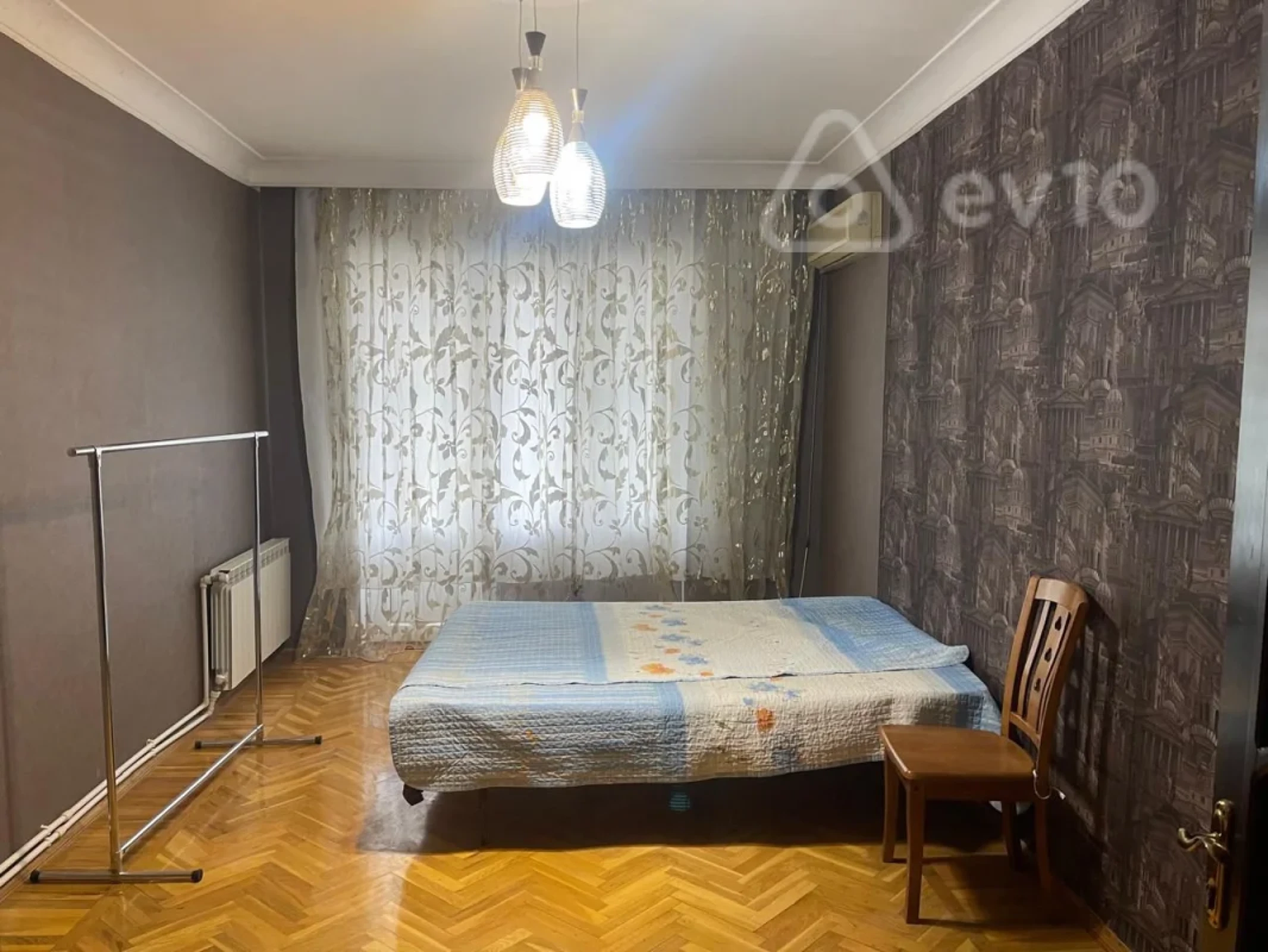 Kirayə verilir 3 otaqlı köhnə tikili 105 m²