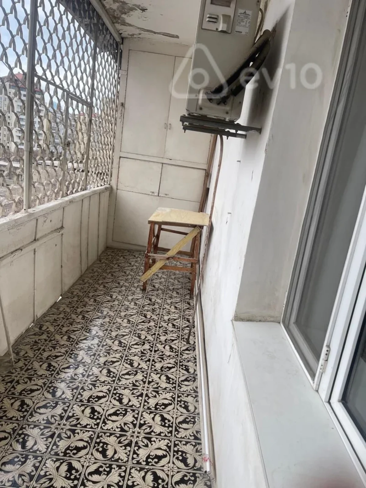 Kirayə verilir 3 otaqlı köhnə tikili 105 m²