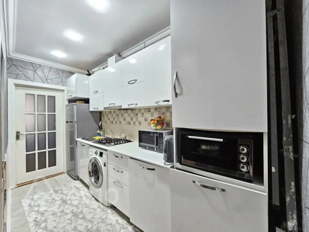 Kirayə verilir 2 otaqlı yeni tikili 70 m²