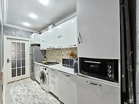 Kirayə verilir 2 otaqlı yeni tikili 70 m²