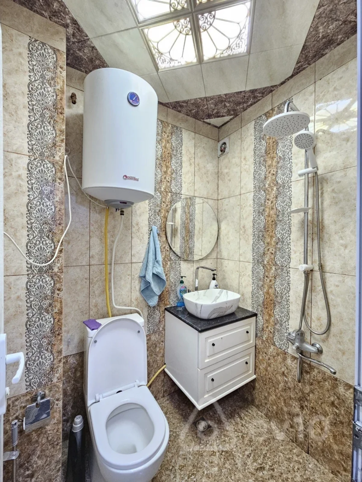 Kirayə verilir 2 otaqlı yeni tikili 70 m²