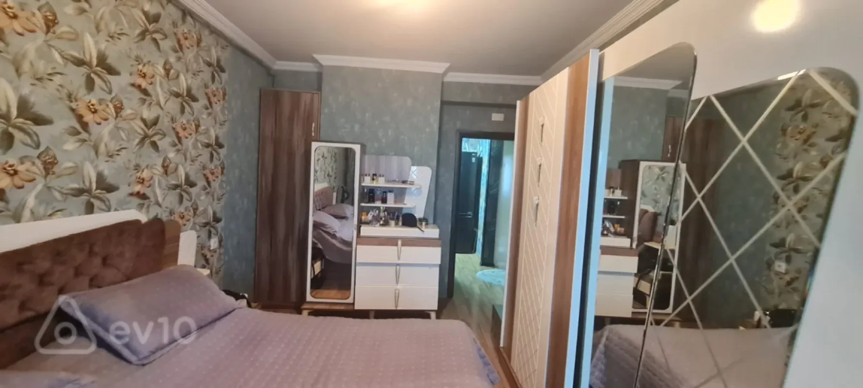 Satılır 2 otaqlı yeni tikili 61 m²