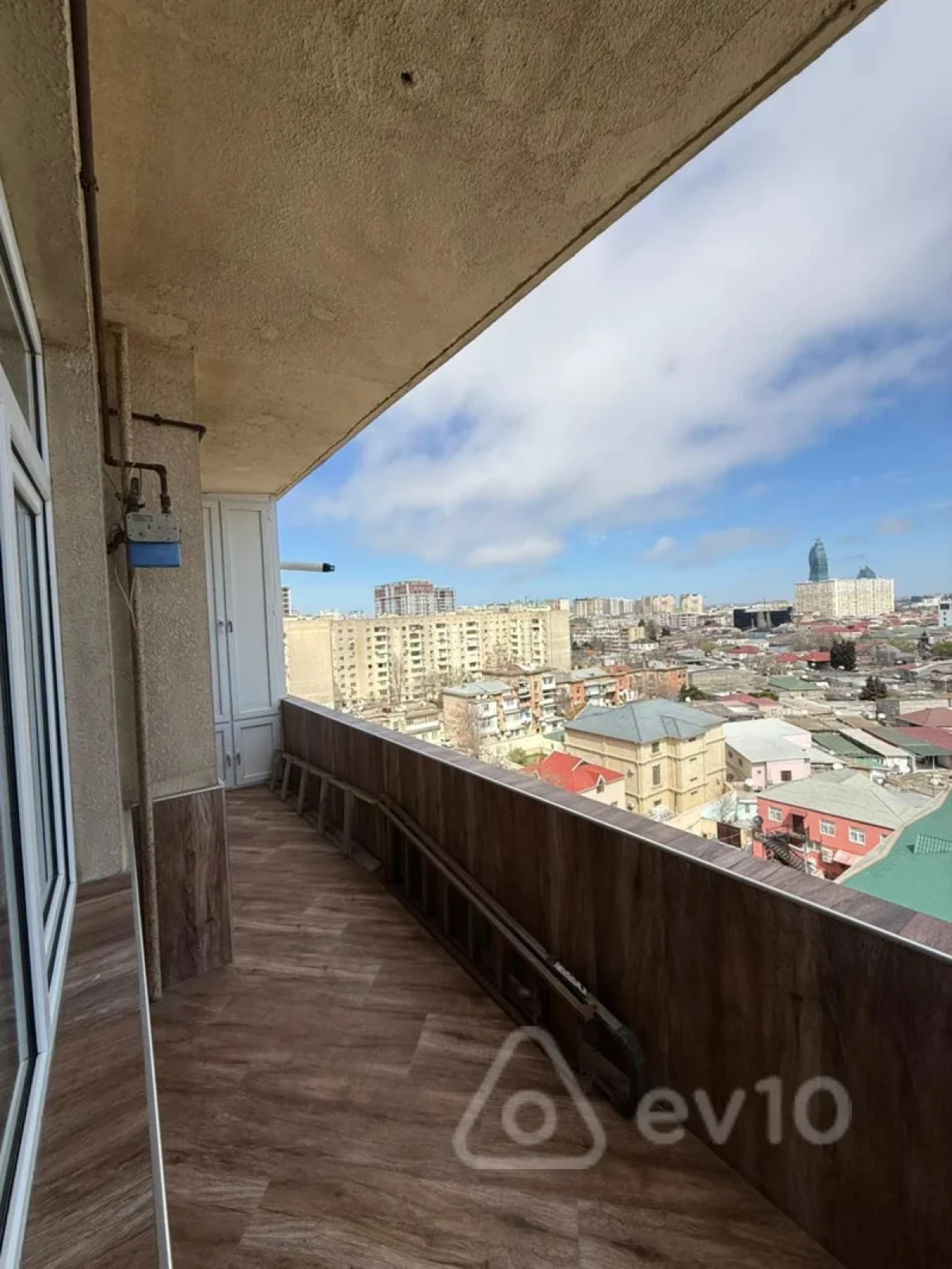 Kirayə verilir 2 otaqlı yeni tikili 70 m²