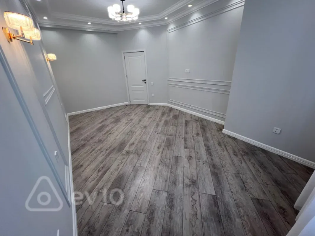 Satılır 2 otaqlı yeni tikili 57 m²