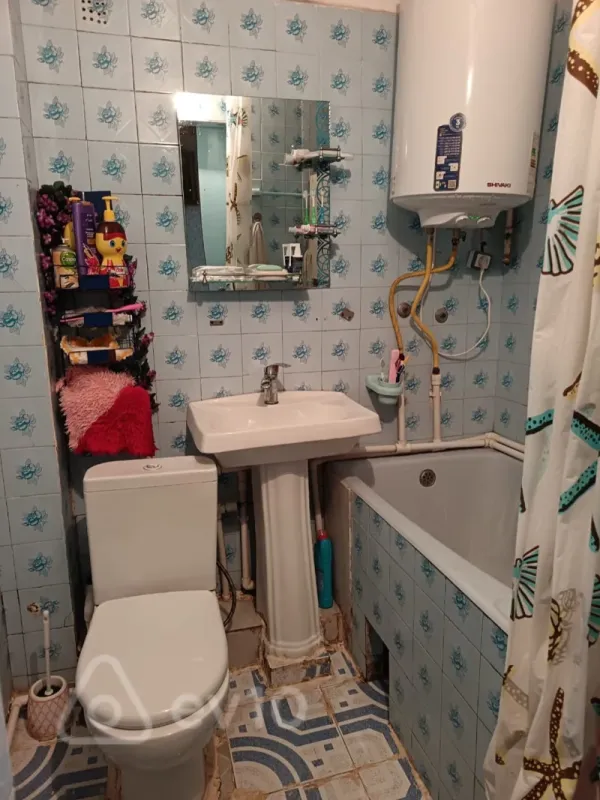 Satılır 3 otaqlı köhnə tikili 80 m²