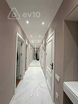 Satılır 3 otaqlı köhnə tikili 75 m²