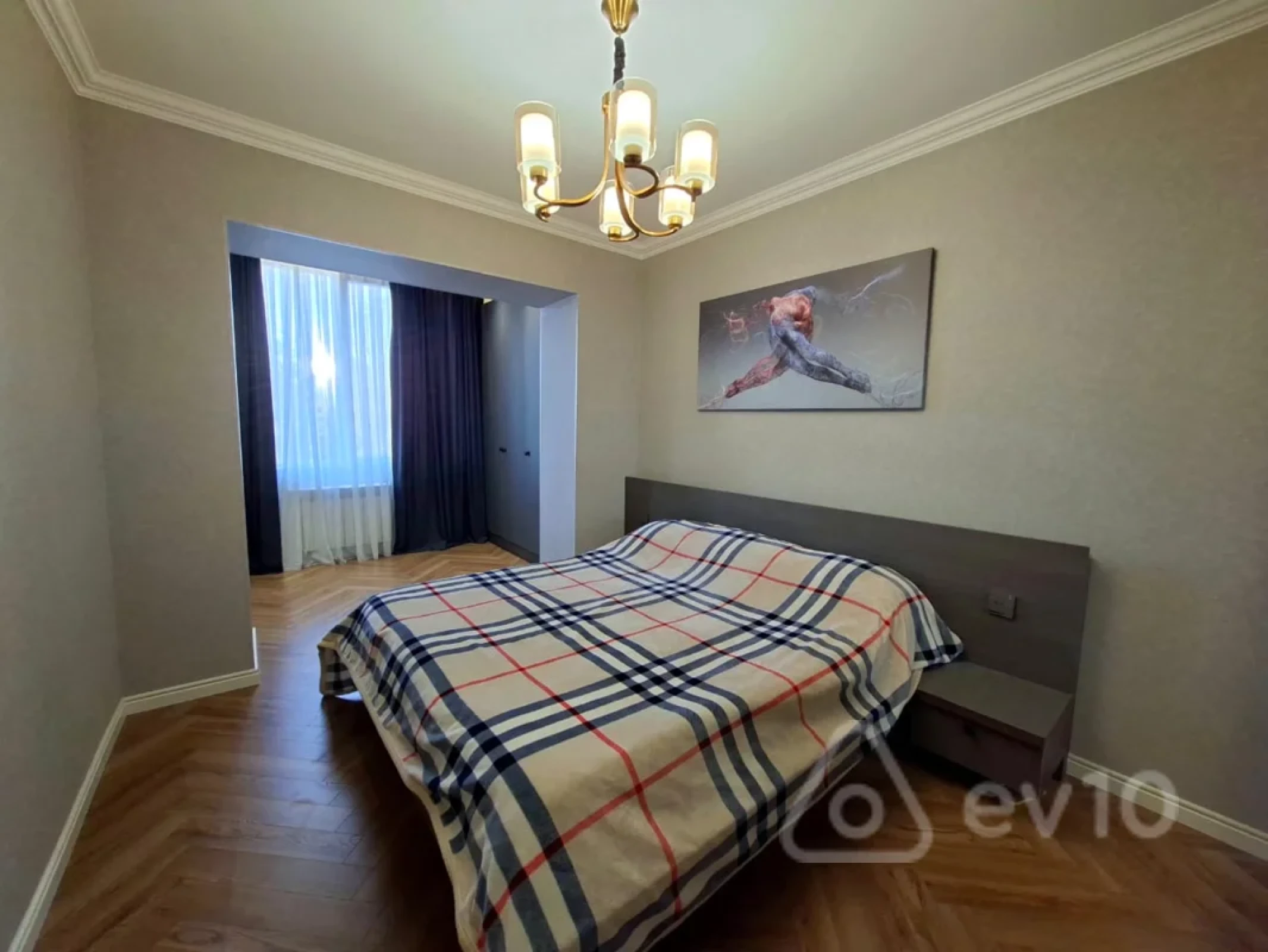 Satılır 3 otaqlı köhnə tikili 75 m²