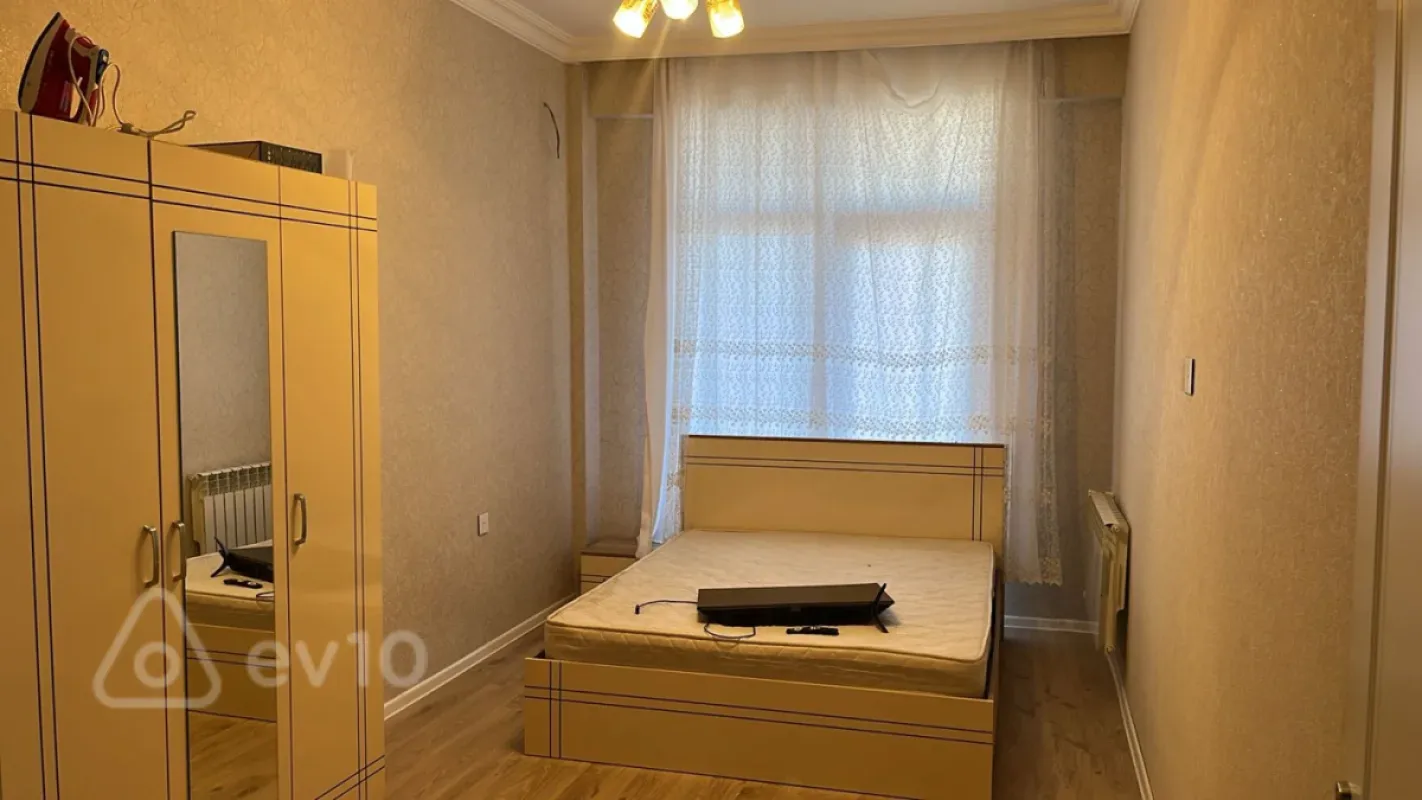 Kirayə verilir 3 otaqlı yeni tikili 80 m²