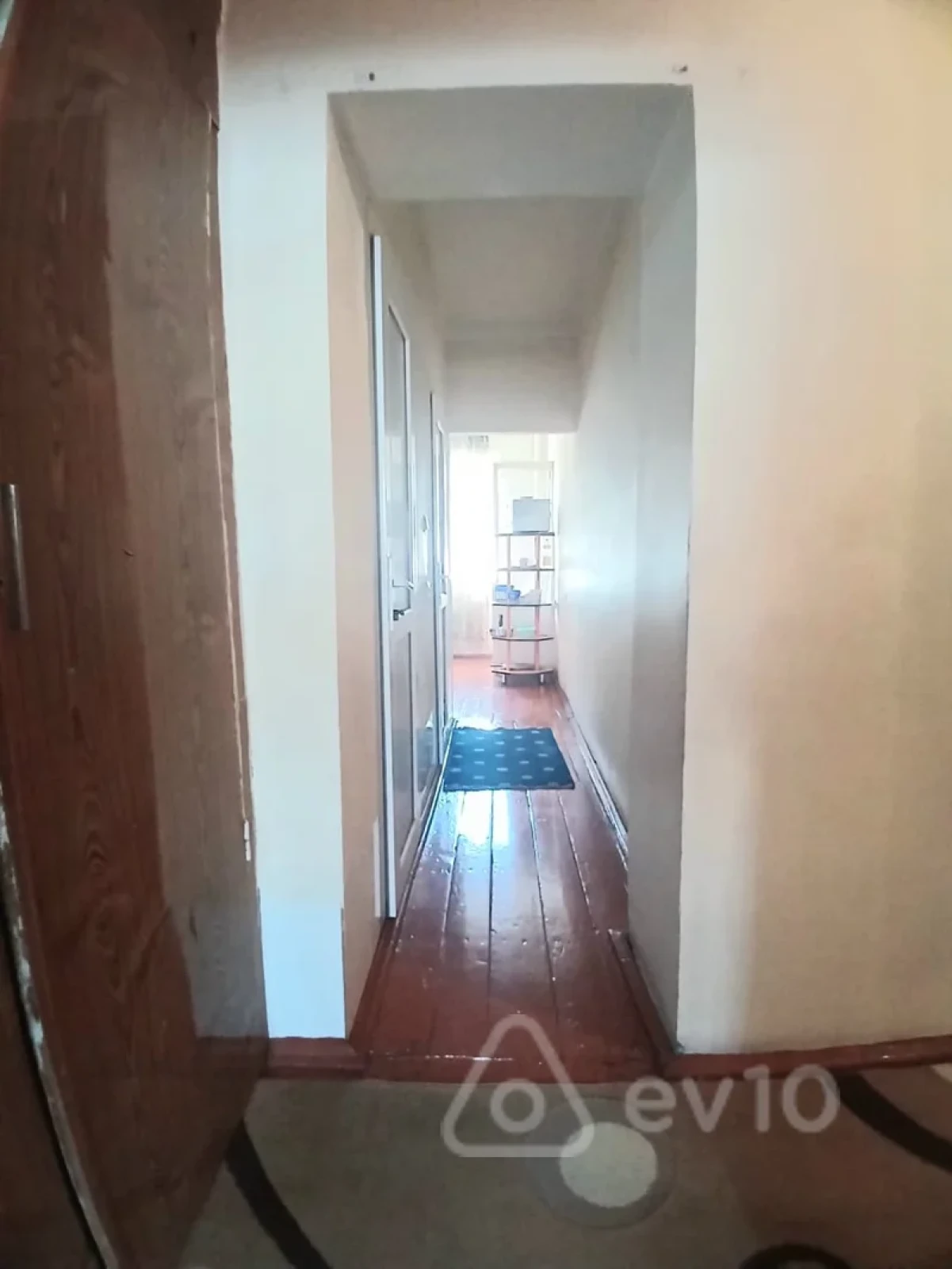 Satılır 3 otaqlı köhnə tikili 67 m²