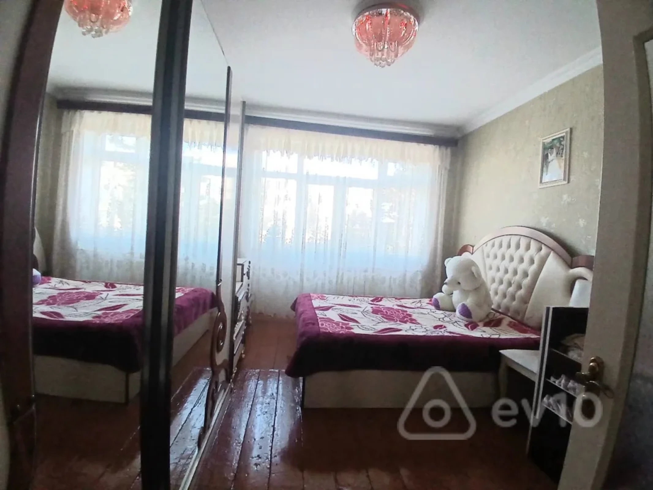 Satılır 3 otaqlı köhnə tikili 67 m²