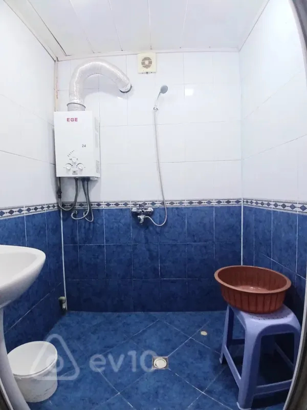 Satılır 3 otaqlı köhnə tikili 67 m²