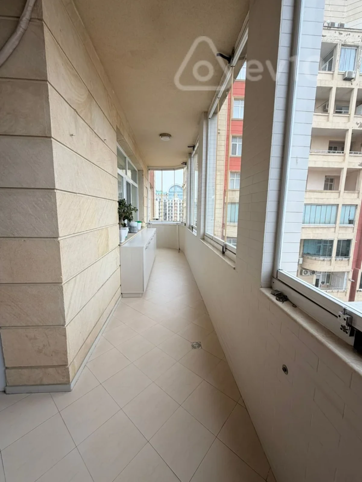 Satılır 4 otaqlı yeni tikili 147 m²