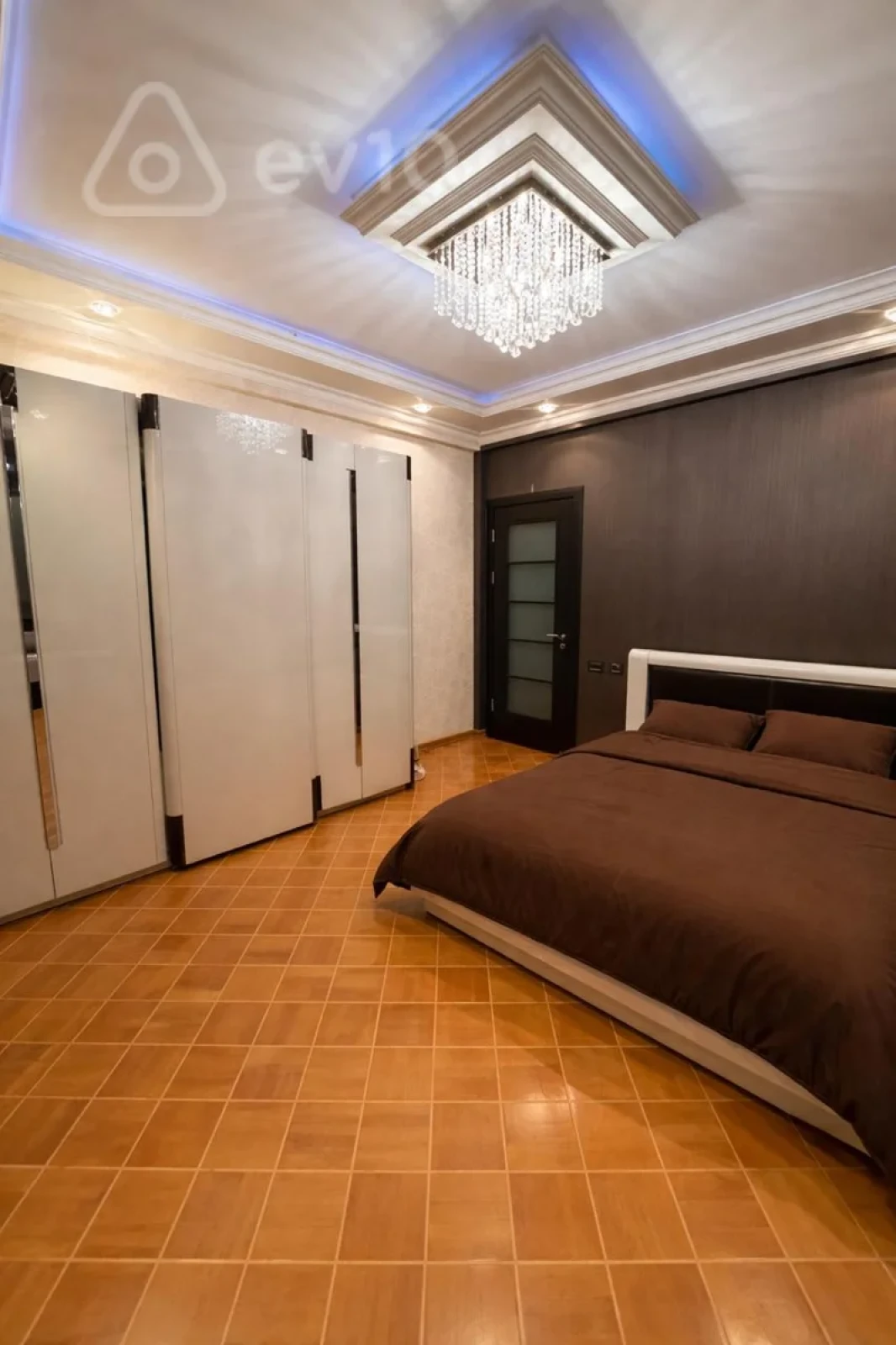 Satılır 4 otaqlı yeni tikili 147 m²