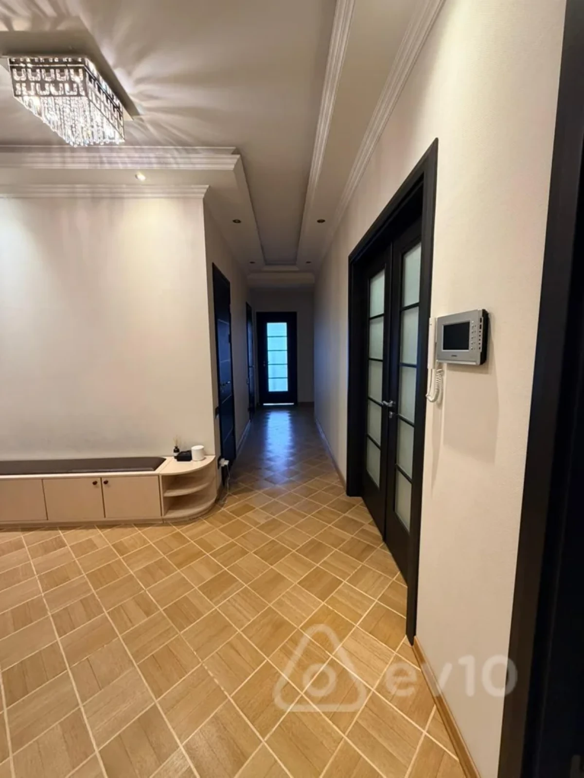 Satılır 4 otaqlı yeni tikili 147 m²