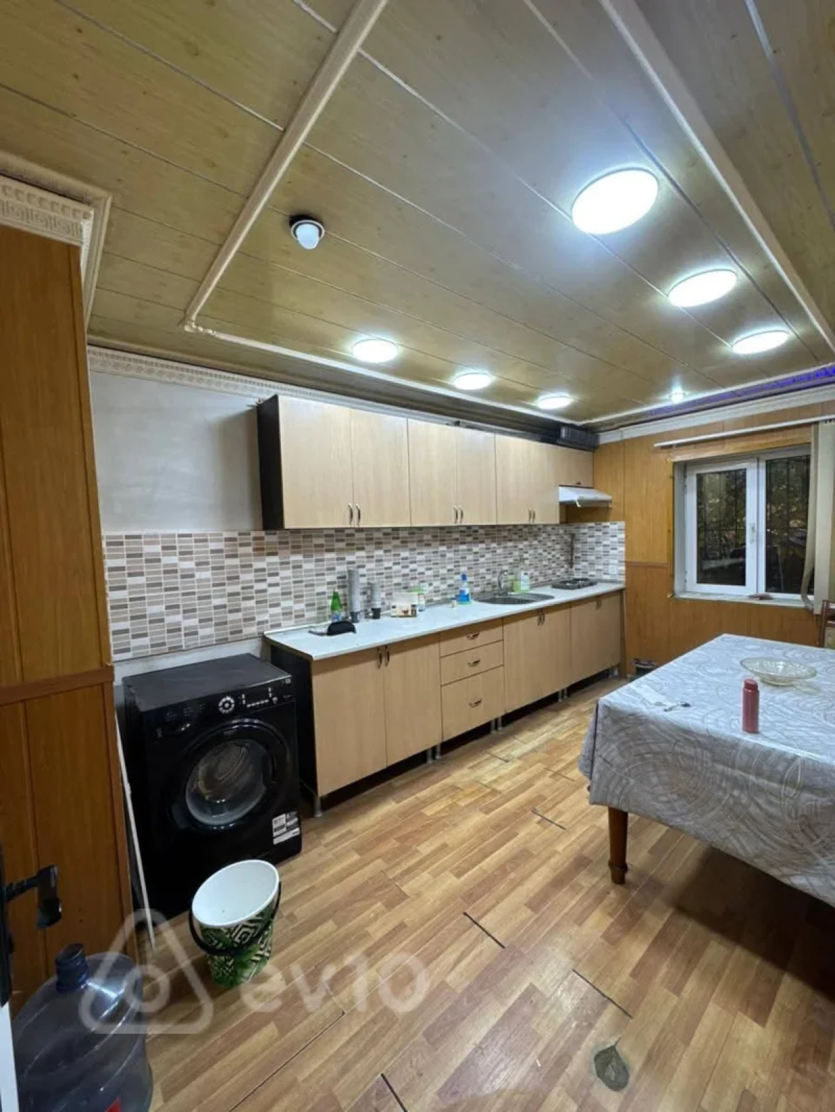 Kirayə verilir 5 otaqlı ofis 80 m²