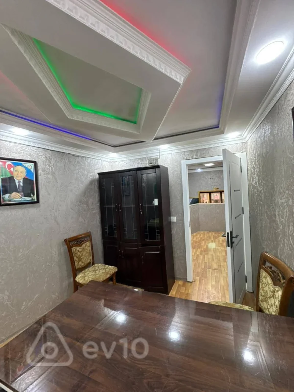 Kirayə verilir 5 otaqlı ofis 80 m²