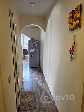 Satılır 3 otaqlı köhnə tikili 60 m²
